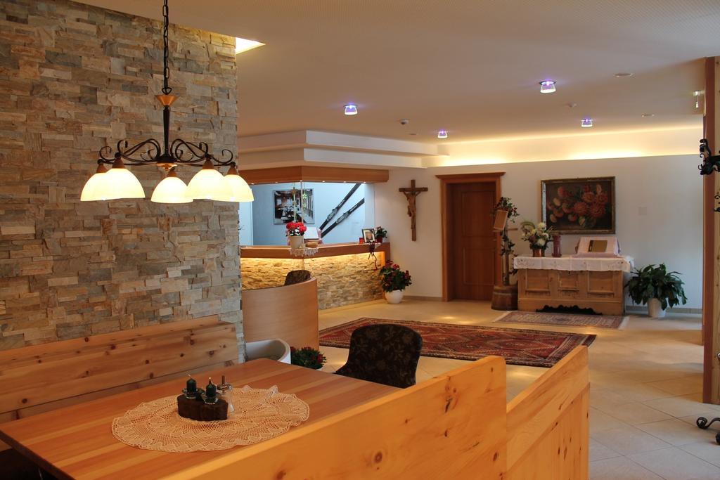Gasthof Zum Goldenen Loewen Наудерс Екстериор снимка