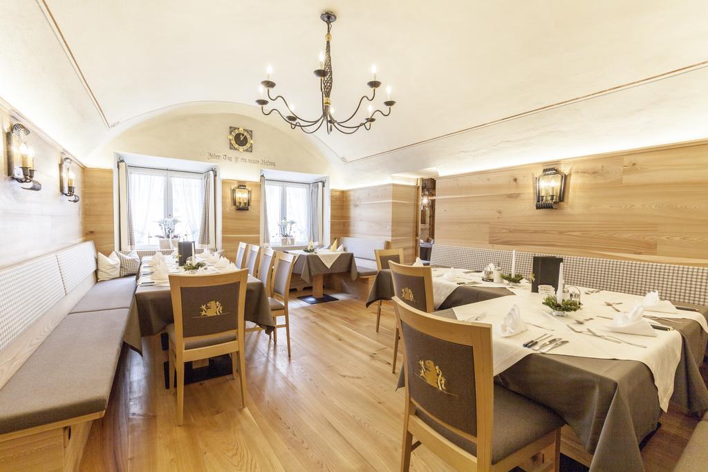 Gasthof Zum Goldenen Loewen Наудерс Екстериор снимка