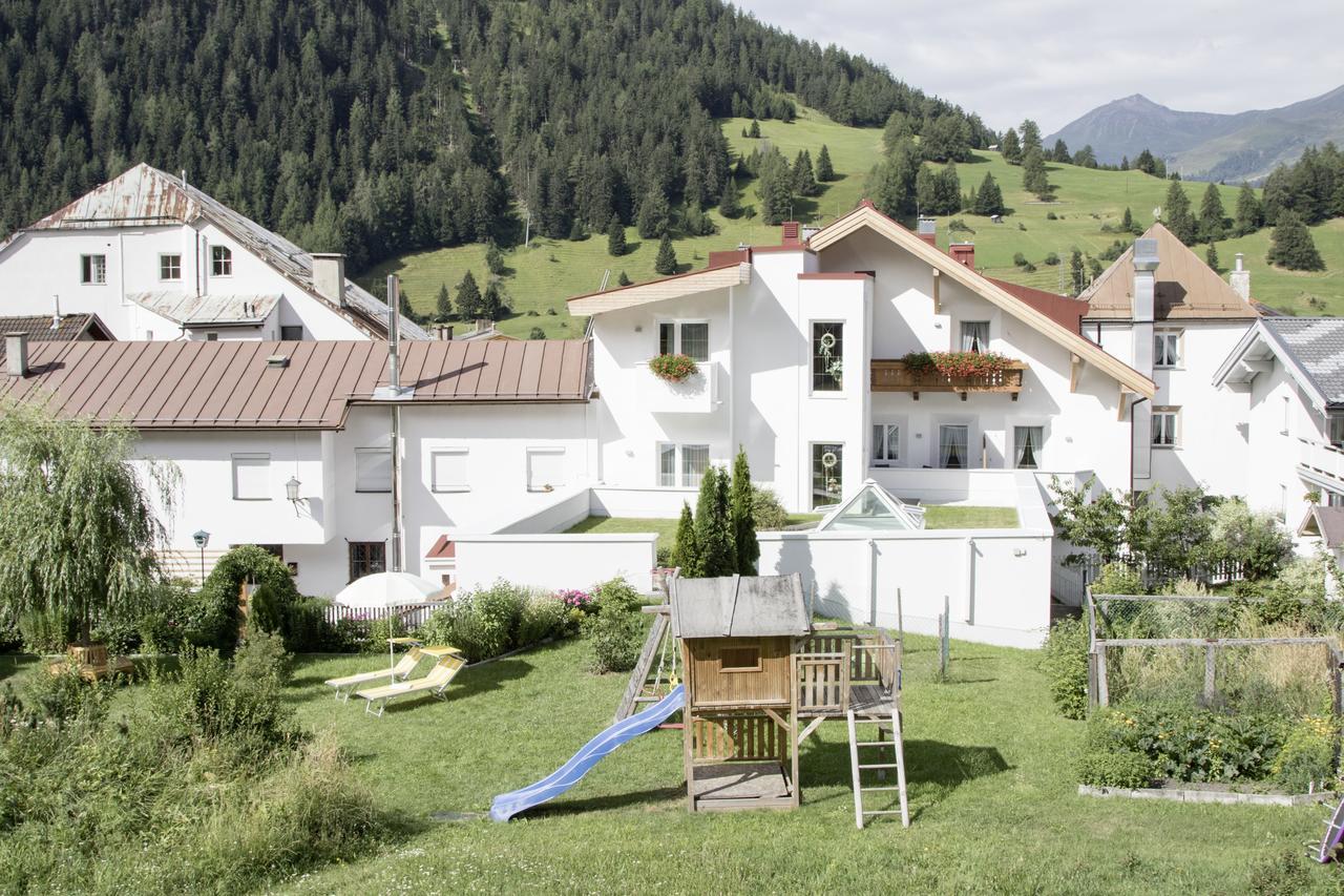 Gasthof Zum Goldenen Loewen Наудерс Екстериор снимка